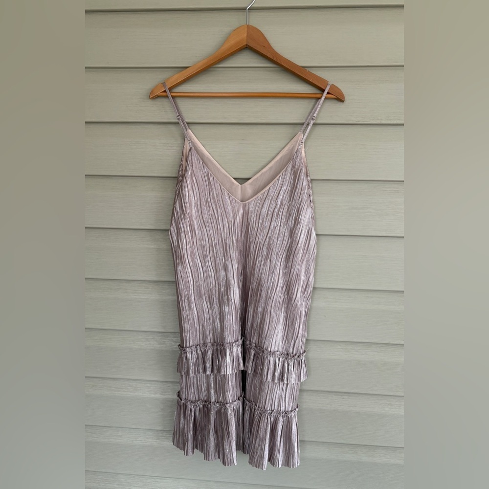 LOST + WANDER Bastille plisse metallic mini slip dress champagne party sz S EUC - Picture 14 of 15